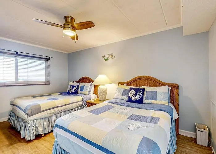 Holiday home Beachfront With Ocean-view Balcony Outdoor Pool Washer & Dryer & Ac *