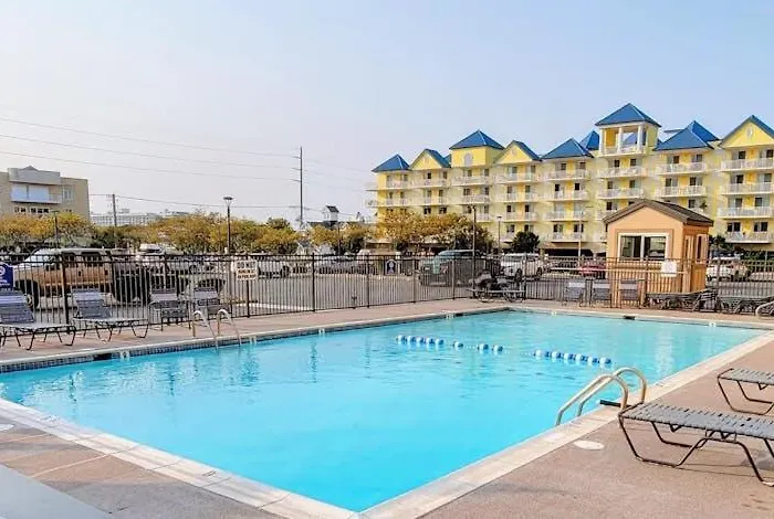Beachfront With Ocean-view Balcony Outdoor Pool Washer & Dryer & Ac * Ocean City